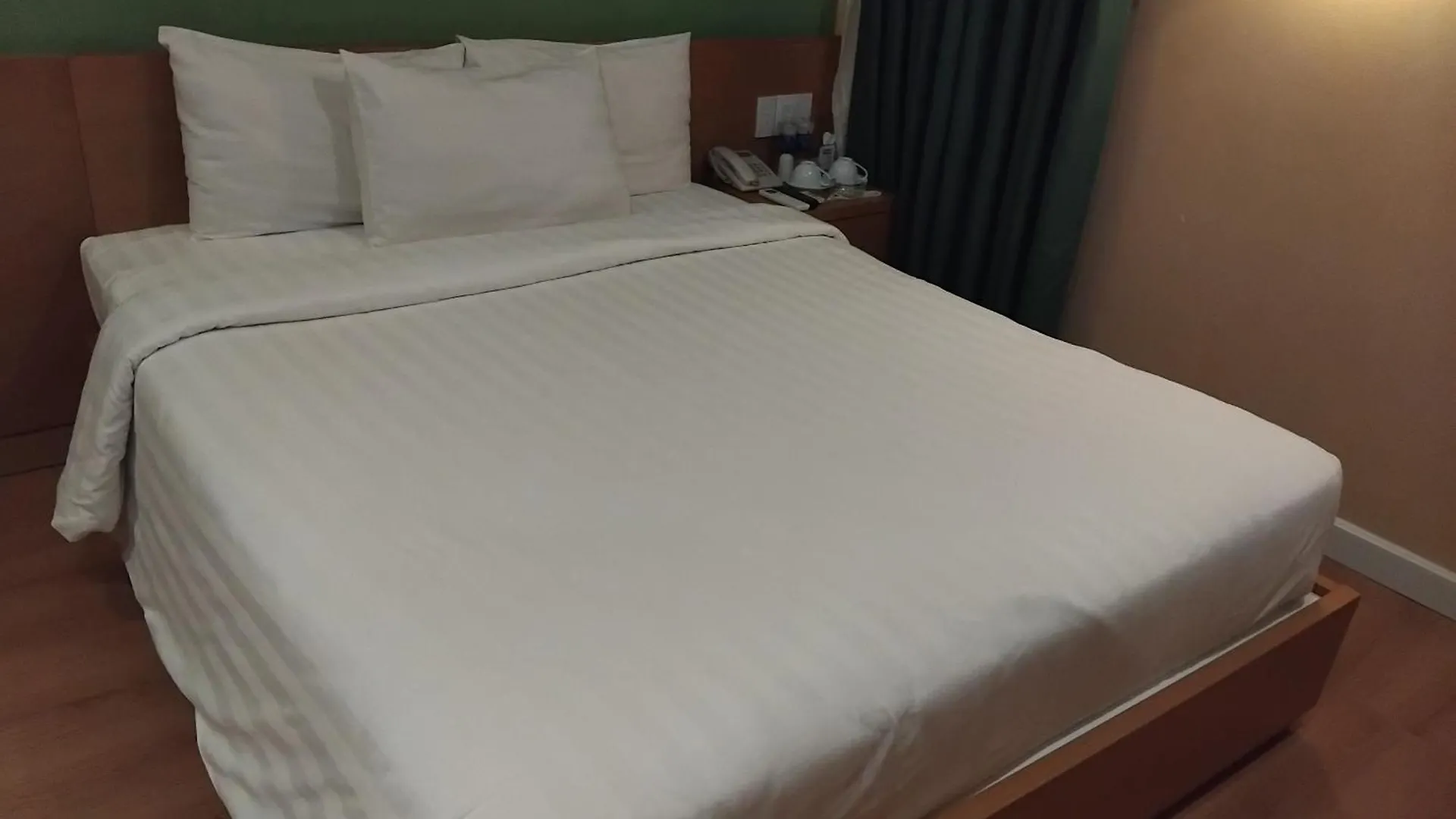 A25 Hotel - 142 Bui Thi Xuan Ho Chi Minh City 2*,  Vietnam